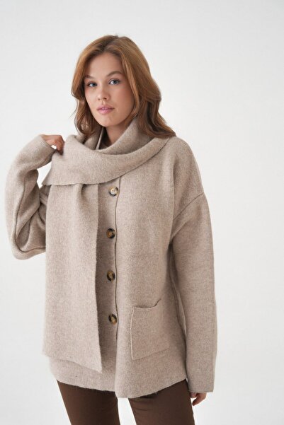 Miss Allos Women's Knitted Jacket with Buttons on the Front and Pocket Detail with Scarf