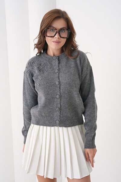 Miss Allos سترة نسائية منسوجة بأزرار أمامية ونقشة زهور