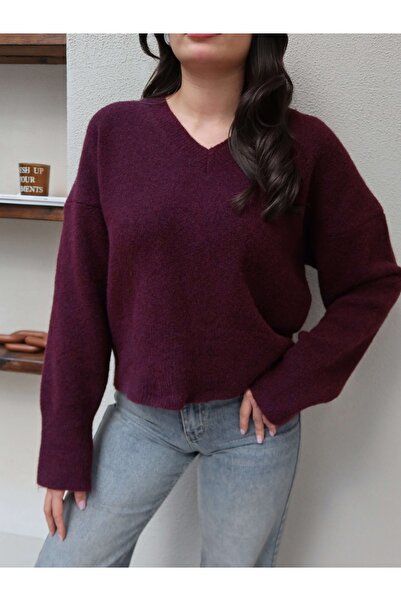 ESRAHELVACI V-Neck Soft Textured Sweater