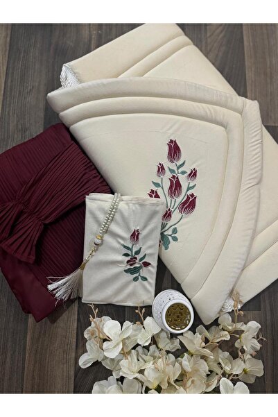 Star dresses Embroidered 3-piece prayer set: prayer rug, abaya, and Quran protector