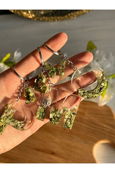 Sultan Tasarım سلسلة مفاتيح من الإيبوكسي مع قلوب من الأصداف البحرية - دمية دب...