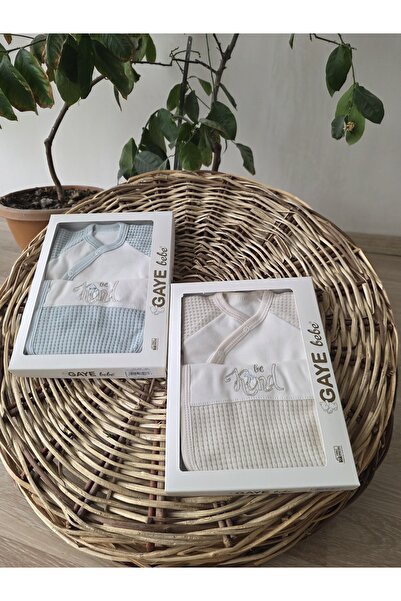 Gaye طقم خروج المستشفى المطرز من كينج – هدية في علبة، طقم أطفال مكون من 5 قطع...