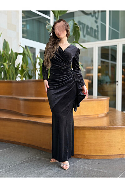 Generic elegant black dress