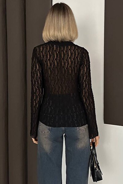 VAGGON Lace Textured Tie-Up Detail V-Neck Blouse
