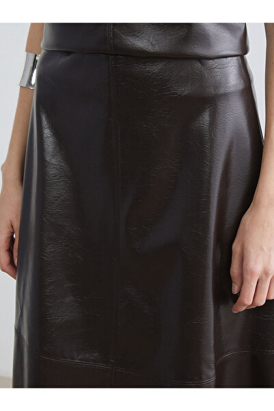 LC Waikiki Peak Новий сезон Спідниця з застібкою на талії та А-силуетом зі шкіряним ефектом