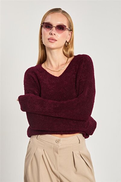 BARRELS AND OIL Women's v-neck bouclé sweater - burgundy