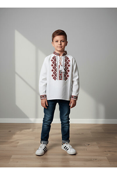 KidsMagazin Ie for boys embroidered with red