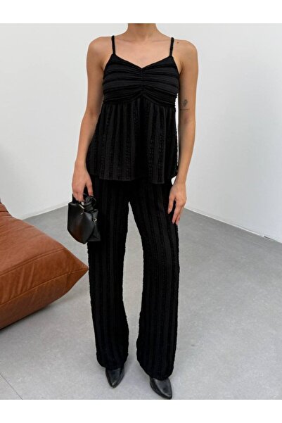Modayakamoz Γυναικείο Σετ με μαύρο υφή με λουράκι και φαρδύ παντελόνι 2 τεμαχίων
