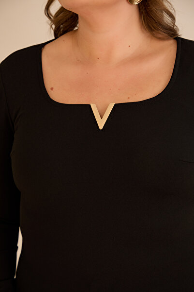 FOR ESRA BIG TREND Women's Plus Size Square V Hollow Neck Metal Accessory Long Sleeve Stretchy Crepe Blouse