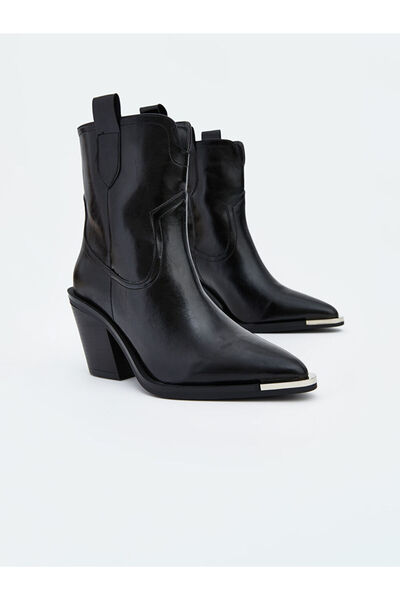 LC Waikiki Sivri Burun Deri Görünümlü Kadın Bot