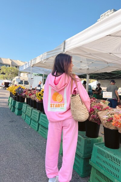 GIA - ART Oversize γυναικεία αθλητική φόρμα ροζ - 3 κλωστές με κουκούλα, πλήρη πορτοκαλί στάμπα