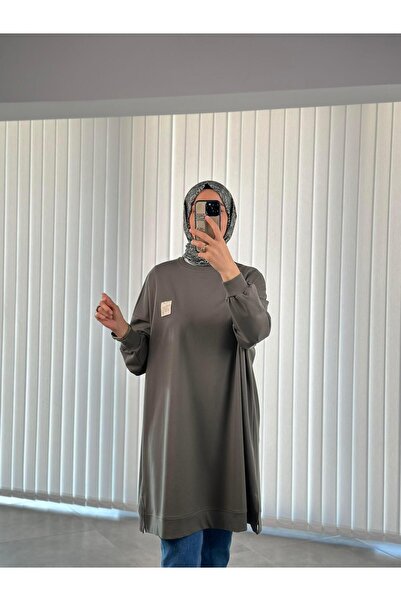 İkoll Haki Renk Etiket Ve Nakış Detaylı Oversize Kadın Sweatshırt