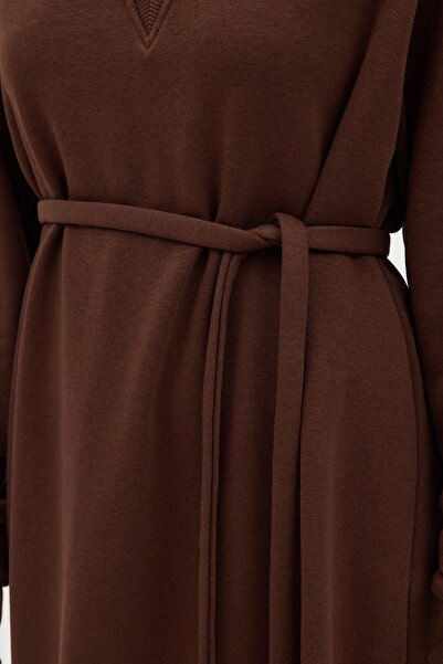 QANU V-Neck Long Sweatshirt Brown