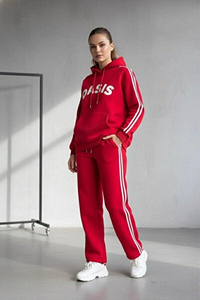 MODA طقم بدلة رياضية 3 خطوط أويسيس باللون الأحمر مع جيب كنغر