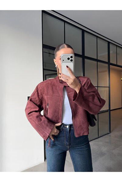 BB Bensu Buyruk سترة من جلد الغزال باللون العنابي الفاخر