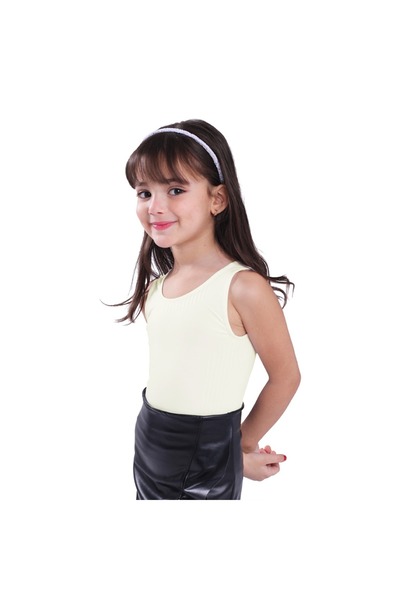 Silvy I want Lamila, my daughters, a selfie