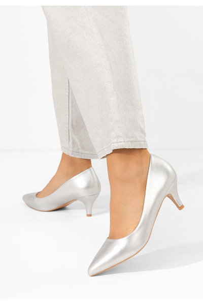 B T Shoes Dianea silver low-heeled shoes