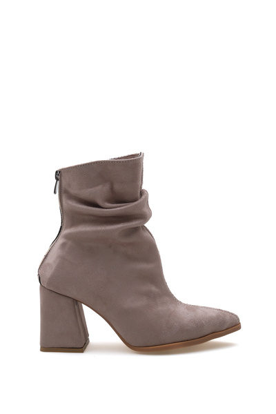 Shoesers Women's Thick Heeled Pointed Toe Gusseted Red Brown Suede Back Zipper Boots