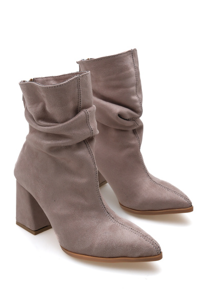 Shoesers Women's Thick Heeled Pointed Toe Gusseted Red Brown Suede Back Zipper Boots