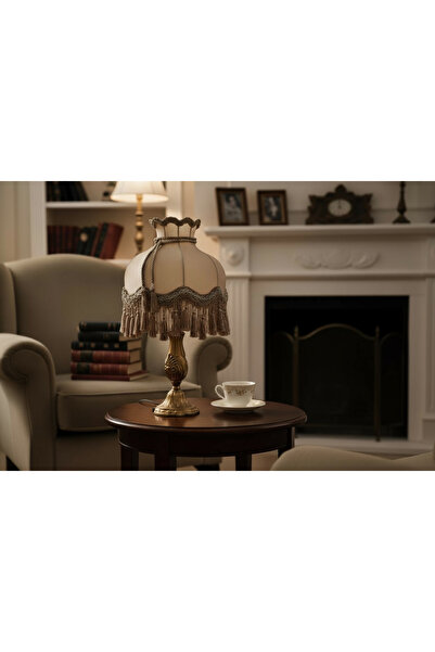 Amisos Dekor Klasik Püsküllü Silinebilir Kumaş Abajur – E14 Duy, 50 cm Yükseklik, 26 cm Çap Dekoratif