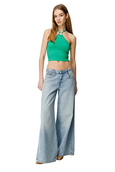 Alexa Dash Bluse mit offenen Schultern und Metallapplikationen