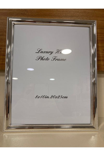 PLUS HOME RESİM ÇERÇEVESİ YENİ MODEL METAL KENARLI PİRİNÇ GÜMÜŞ 20X25 CM