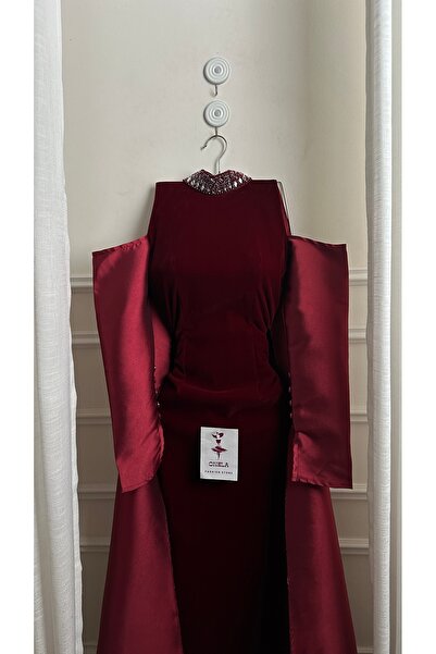 Onila Elegant and luxurious burgundy embroidered wool dress with a high neckline