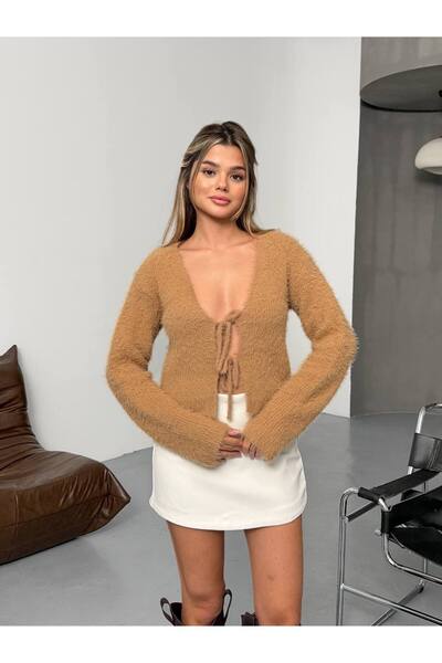 LOUP DORE Beard-Friendly Cardigan with Front Buttons