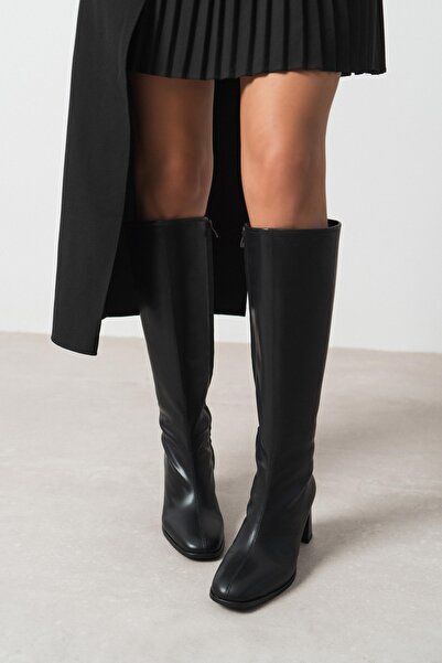 NİŞANTAŞI SHOES Bigop Black Matte Blunt Toe Heeled Women's Boots