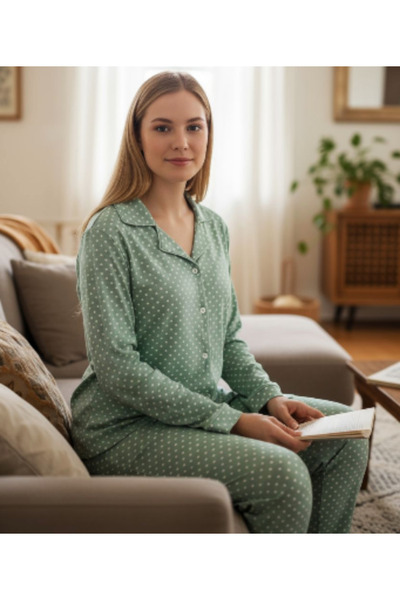 Star Fashion Women's pajamas with buttons, for winter, 100% microfiber, cheerful print