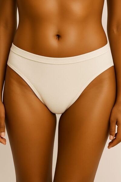 enmodaiçgiyim 7 Pieces of Ecru Cotton Basic Daily Women's Bikini Panties – Regular Waist, Non-Marking, Soft, Flexible and Comfortable