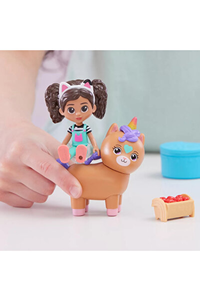 Gabby's Dollhouse Pack - 2 Figures: Gabby and Kico