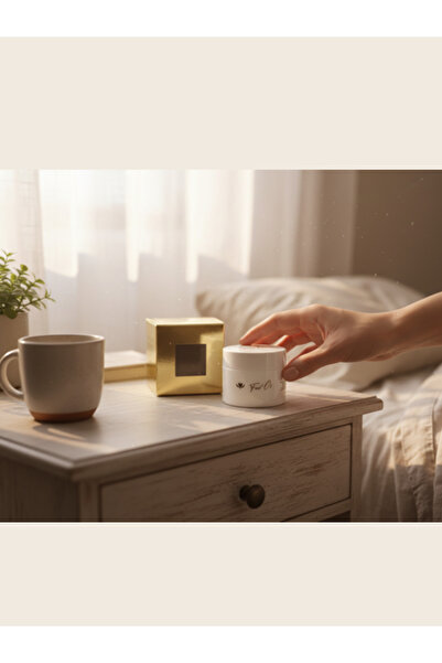 FAV'Or -Choose the best for you body FAV'Or - GIFT SET CERAMIDE-PEPTIDE FACIAL CREAM (50ml) & HYALURON+ FACIAL CREAM (50ml)