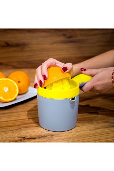 Teesa Manual Citrus Juicer 500 Ml Practical