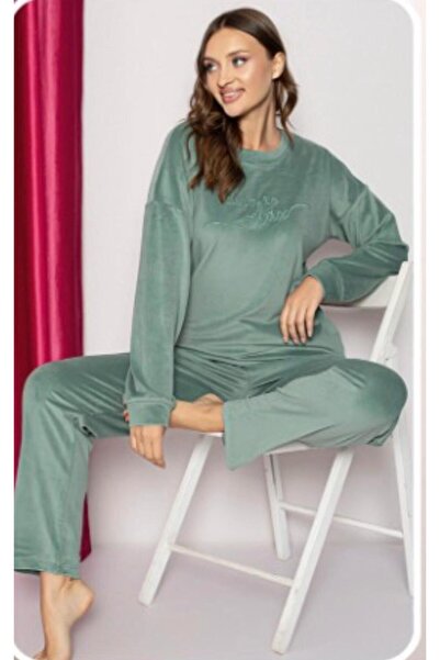 Malven pijam din catifea