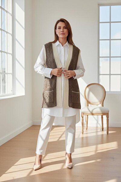 larocci Embroidered Knitted Vest Mink-Bone + Shawl Gift