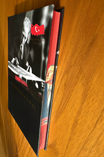 Chi-Chi Papers 2026 Daily Planner - Atatürk and Republic Themed - Teacher's Day Gift