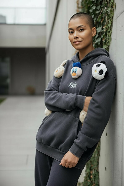 soBasic Women's 3D Plush Toy Detailed Hooded Oversized Sweat Comfortable Fit