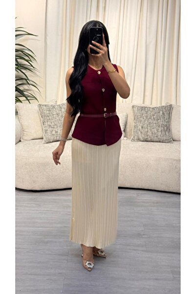 SELSAL Vest and pleated skirt set