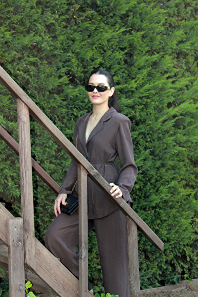 inmuse فريق فاكتال براون