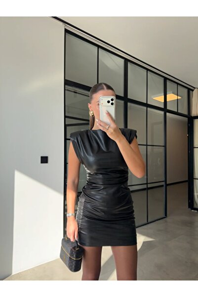 SHILSEE BEUTİQUE Women's Black V Shoulder Pad I Mean Drawn-Up Zero Sleeve Leather Dress