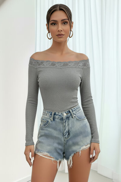 Nerth Lace Boat Neck Slim Fit Blouse