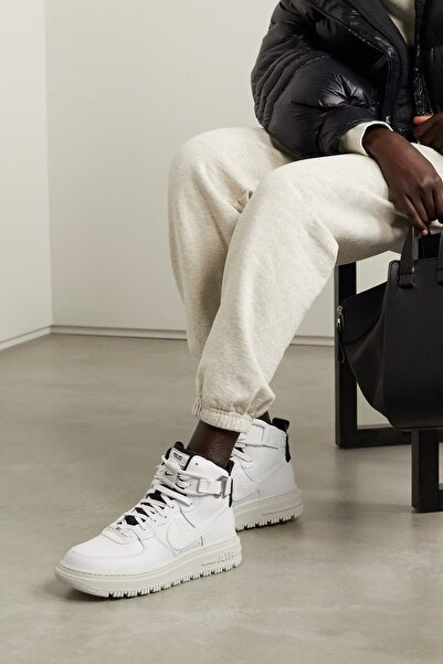 Nike Air Force 1 High Utility 2.0 Women's Sports Shoes (Sporti̇ks) Are Tight Fitting...