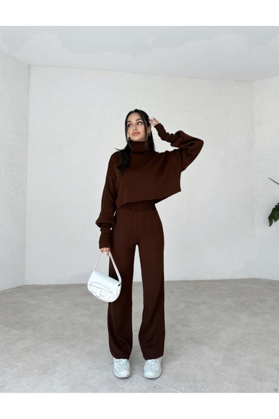 Blanco Brown Turtleneck Interlocking Knitwear Set