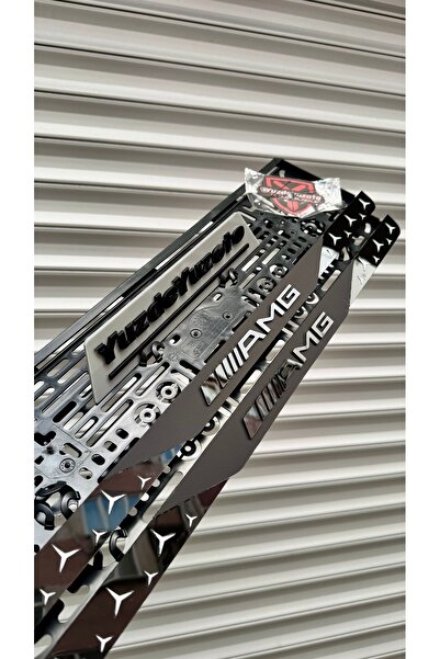 YUZDEYUZOTO 1.Sınıf Pleksi Lazerli Plakalık ‘KOKU HEDİYELİ’ AMG - Mercedes Uy...