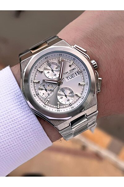 Tom Jones Men's Wristwatch 10046 with Bracelet Gift, Steel Strap, 3 Atm Water Resistant, 2 Years Warranty.