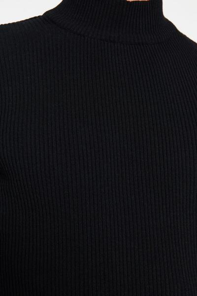 LaFont Cotton knitted jumper with a Slim Fit and elastic waistband, black-beige color, round neck, 2-pack, Tmnaw22Kz1919