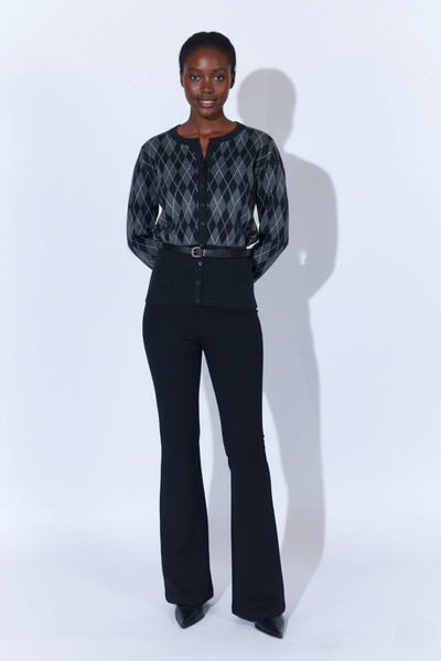 Butik Baklava Desenli Kemer Detaylı Triko Hırka