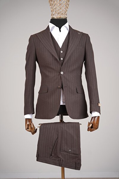 Kadir Büyükkaya Duble Paça Tasarımlı Erkek Yelekli Takım Elbise-KAV1040W