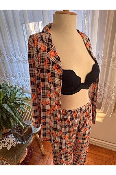 inspira lingerie Women's Teddy Bear Patterned Buttoned Collar Pajama Set